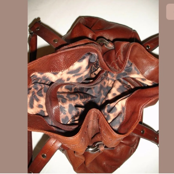 B Makowsky Tan Brown Large Leather Shoulder Bag - Picture 4 of 8